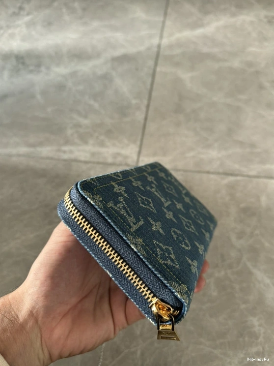 ZIPPY LOUIS VUITTON WALLET 0316